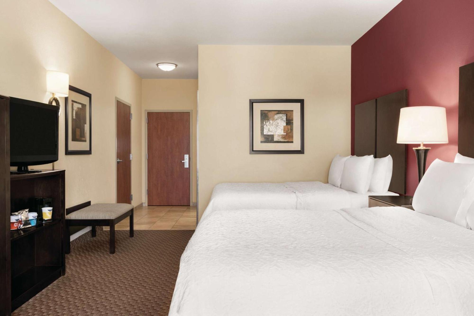 Room with Two Queen Beds - Non-Smoking,1278732526:JPEG